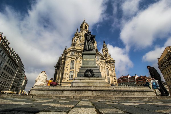 Location de vacances vs hôtel : quel choix faire ?